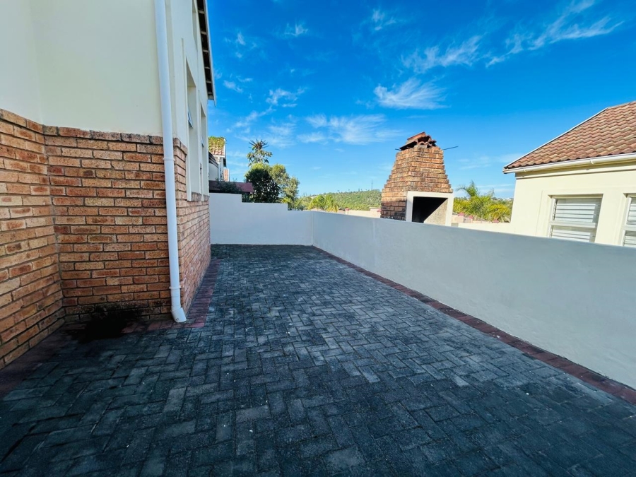 2 Bedroom Property for Sale in Beacon Bay Eastern Cape